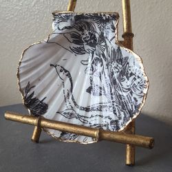 Large Scallop Shell Trinket Dish Or Decor