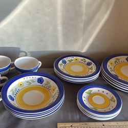 20 Piece Dinnerware Set
