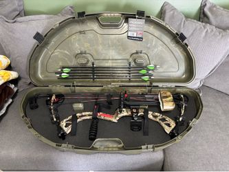 PSE Brute Compound Bow - Package (Case + Arrows + accessories)
