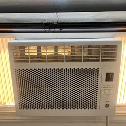 GE Window cooling System- 6,000 BTUs - AC Unit That Runs Like New!