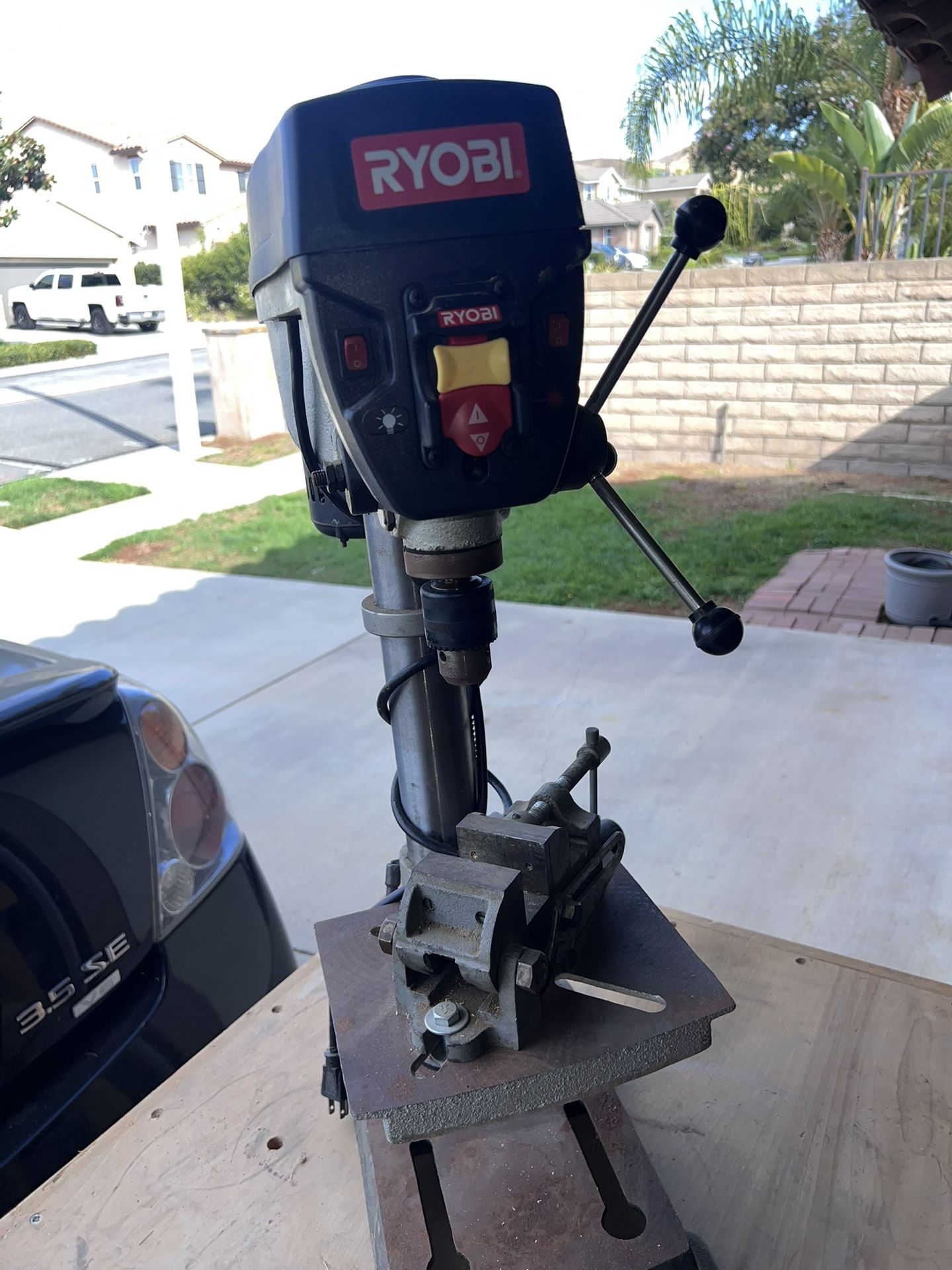 Ryobi Table Top Drill Press Inc. The Table