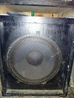 A Pair 18 Subwoofer