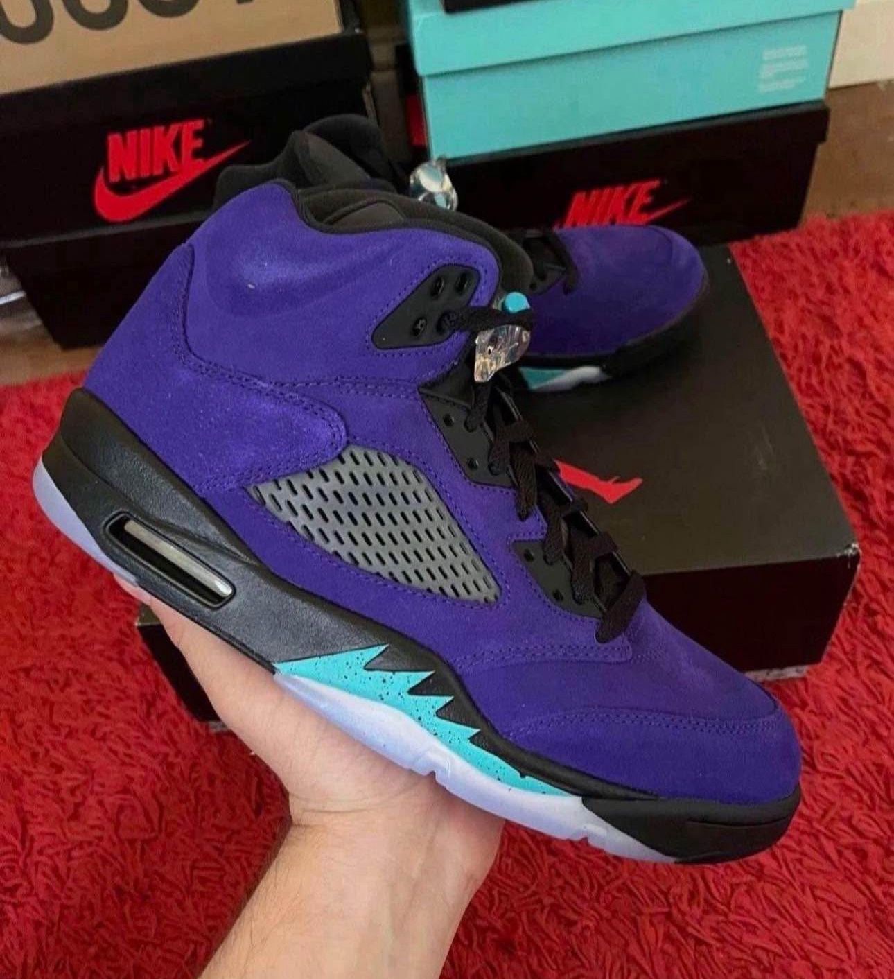 Air Jordan 5 Retro Alternate Grape  