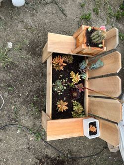 Garden bench planter