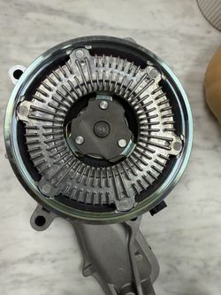 Water Pump For Volvo & Mack Trucks