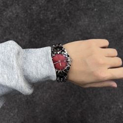 Y2K Millenial Shaped Claw Mens Watch