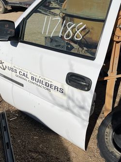 Silverado Or GMC Sierra 2500 HD doors Manual Off Of 03 $100.00 Ea
