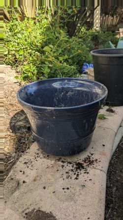 Ceramic pot
