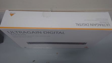 Behringer Ada8200 (new in the box)