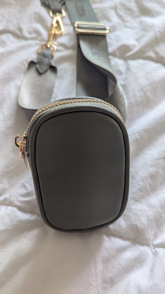 Steve Madden Small Wallet