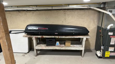 Yakima Cargo Box