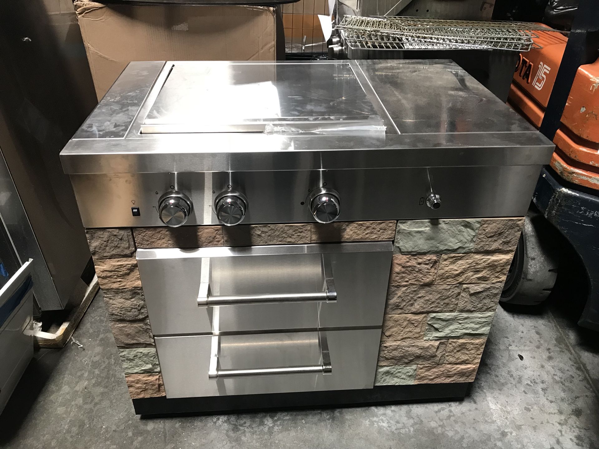 KitchenAid 8 Burner Outdoor Island Gas Grill