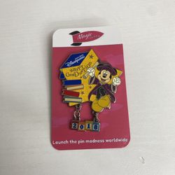 Happy Graduation 2018 Mickey Mouse Pin