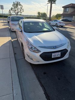2013 Hyundai Sonata Hybrid