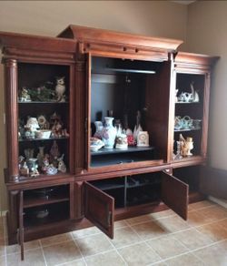 * Entertainment center * Quality!