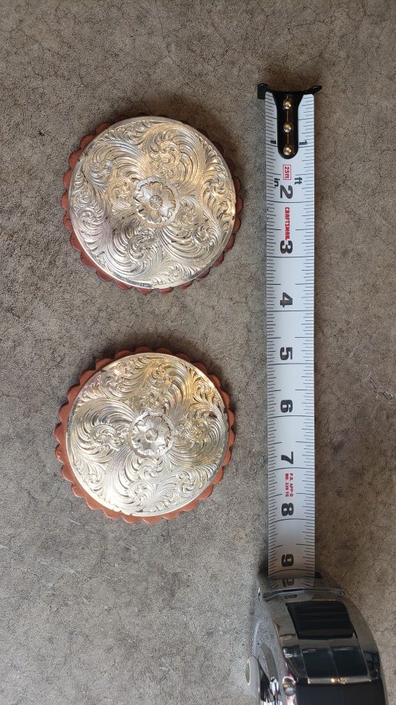 4 Total huge silver saddle pad conchos