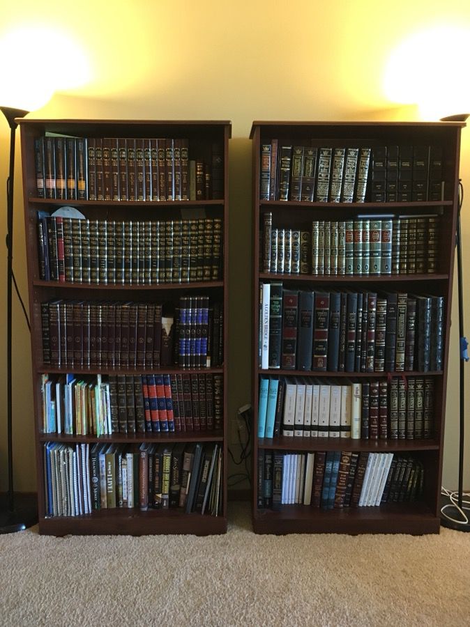 Set of 2 Bookshelves brown wood