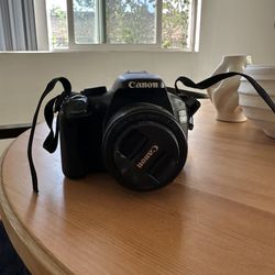 Canon 550D DSLR + 50mm Lens – Perfect Condition