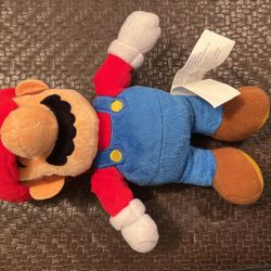 Mario Super Mario Brothers 9" Inch Plush Toy Nintendo toy doll 2022 red