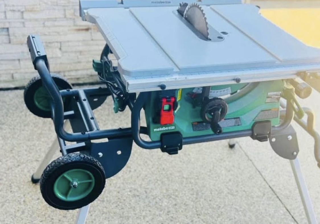 Metabo Hpt 10In Jobsite Table Saw With Fold Roll Stand