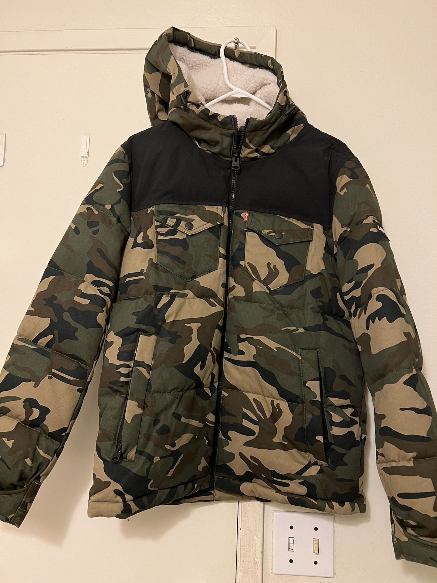 Levi’s Men Heavy Hoodie Jacket