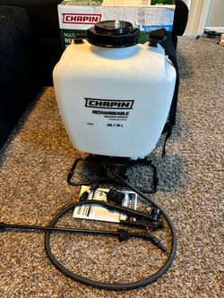 CHAPIN 4-Gallon Battery Backpack Sprayer, Up to 2 Hours Runtime Chemical-resistant poly tank and seals; anti-clog filtration, padded straps and reinfo