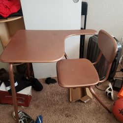 Kids Desk $25