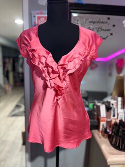 Nwot Worthington v neck ruffle top