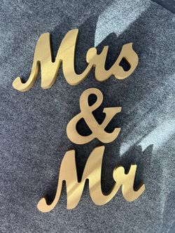 Mr And Mrs Wedding decor