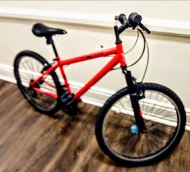 Huffy Incline 18 Speed Mountain Bike