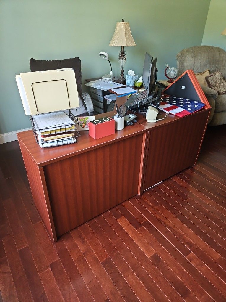 Office desk with a Two Drawer file cabinet