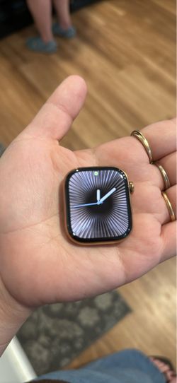 Apple Watch Series 10 GPS+Cellular Gold Case