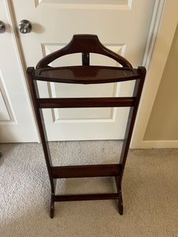 Vintage Gentleman’s valet stand
