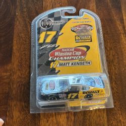 Matt Kenseth 1:64 scale diecast #17 Nascar racing collectors edition replica