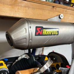 Akrapovic