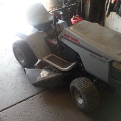 Craftsman 42in Riding Mower 