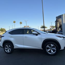 2017 LEXUS NX 200t $23.995