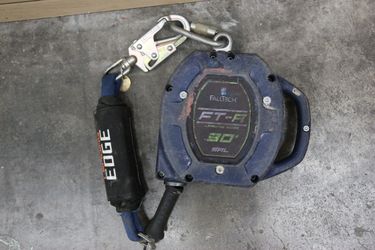 FallTech FT-R Class 2 Self-Retracting Lifeline 30ft Galvanized Cable