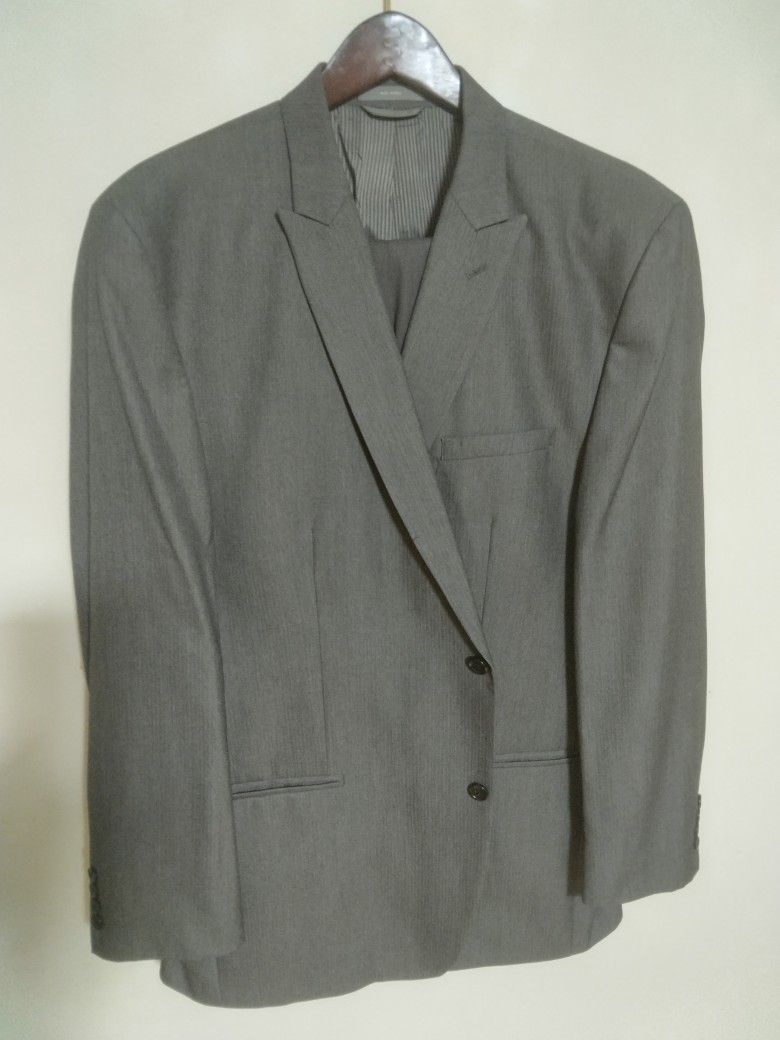 Men's Clothing -Suits, Dress Shirts, Slacks And Casual Clothes