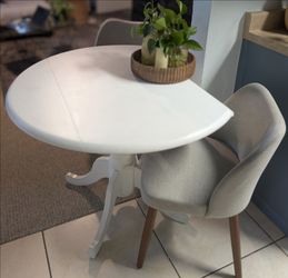 Kitchen table