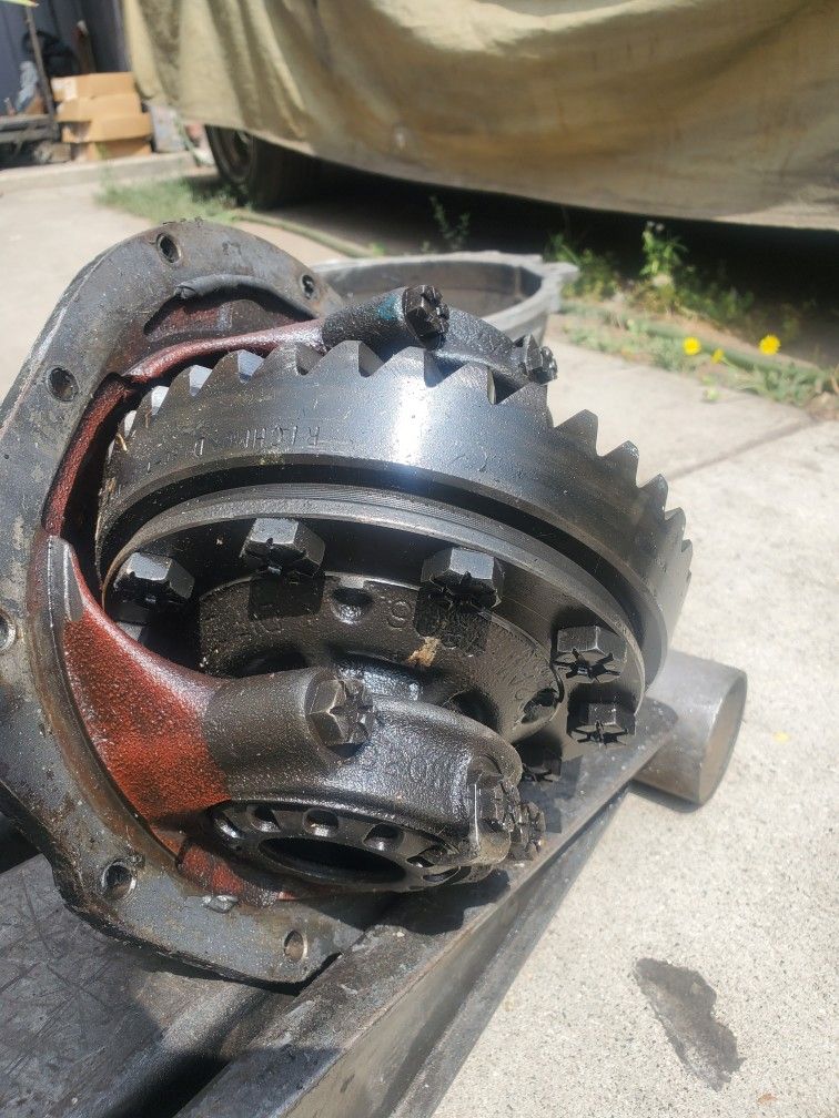 FORD 8 INCH REAR 4.11 GEARS, 9 INCH POSI