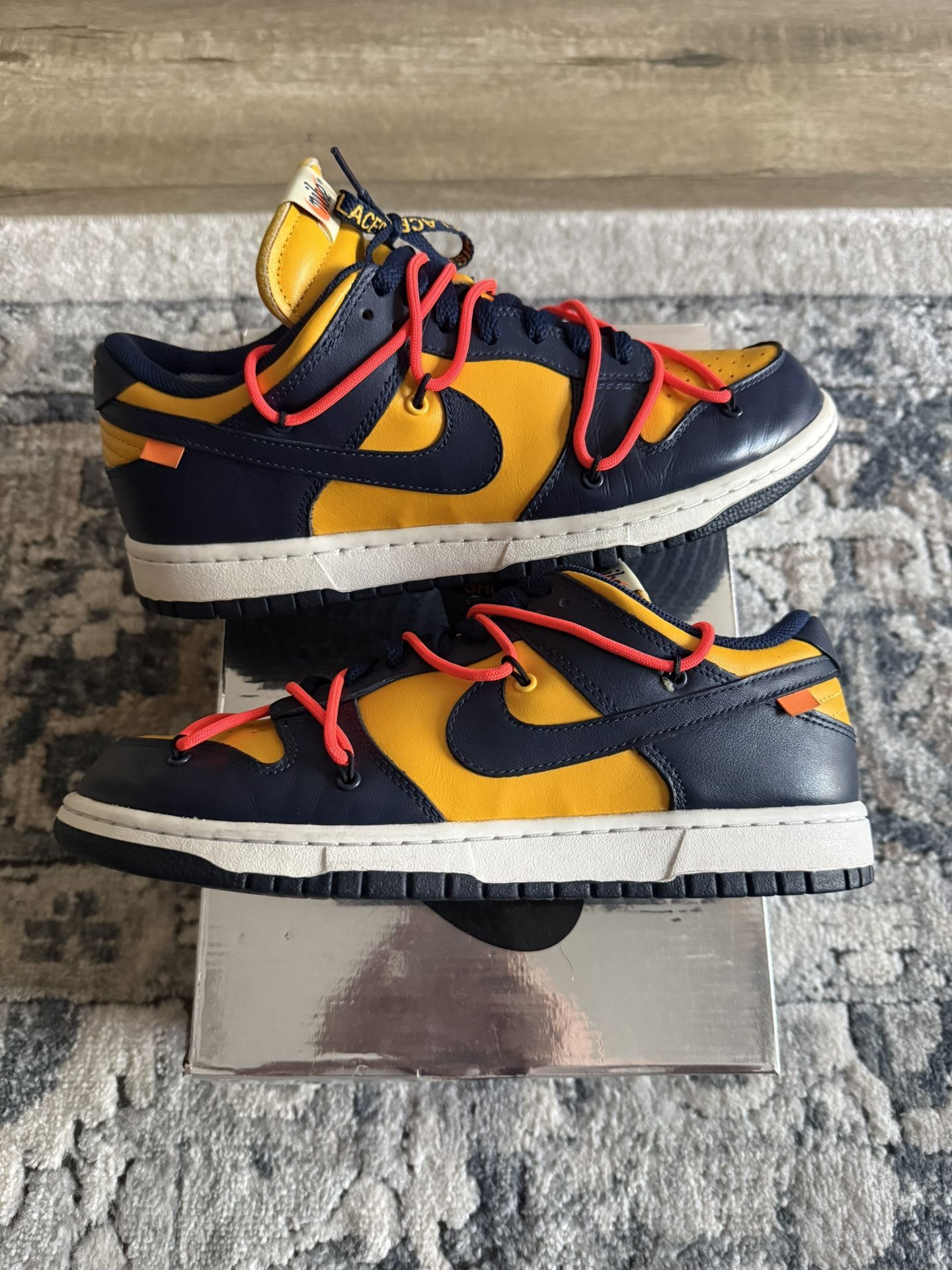Nike Dunk Low Off White Michigan Colorway