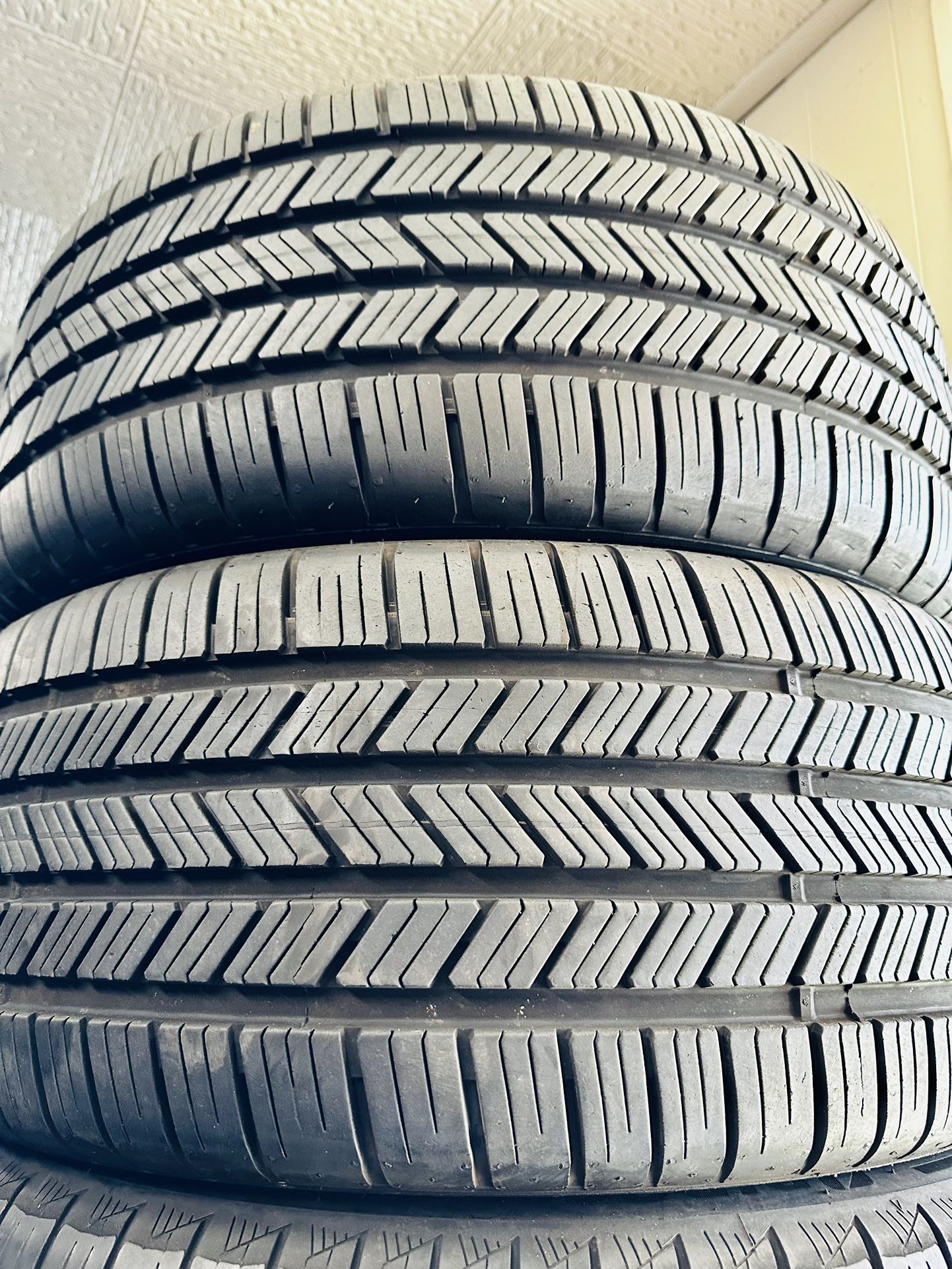 245 40 19 Goodyear EAGLE LS2 Run Flat 245/40/19 Used Tires 245/40R19