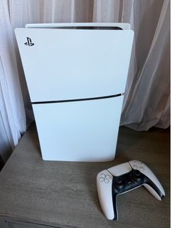 New PS5 w. Controller