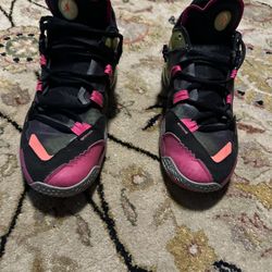 Jordan Why Not  Zer0.5  Raging Grace 