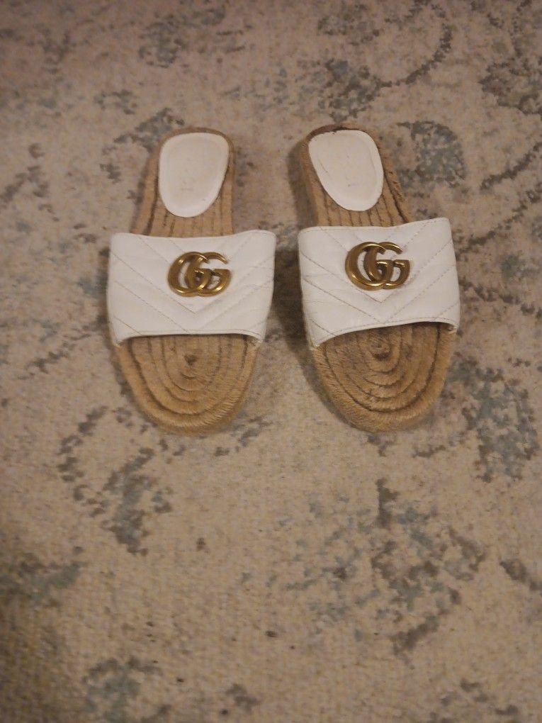 GUCCI flip Flop Comfy & Durable, Fit A 6 To A 7.5 well