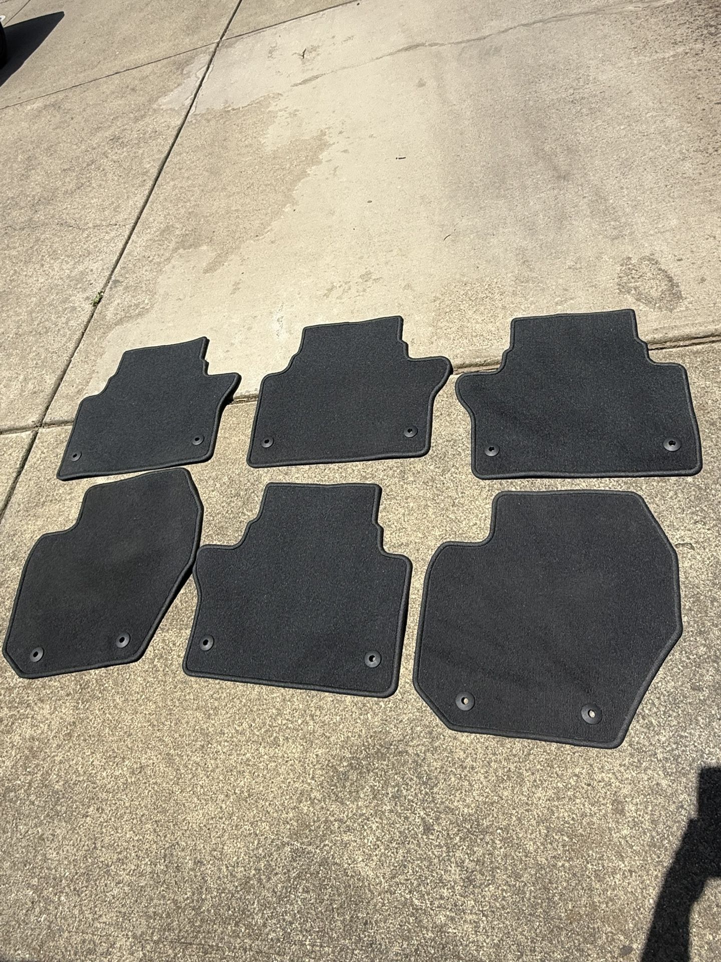 Genuine Volvo S60 Floor Mats - Carpeted, Offblack - For S60L / S60 Inscription Models