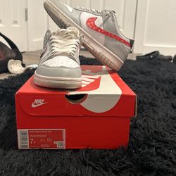 Nike Lottery Dunks Size 7 SIGNED BY JIDION