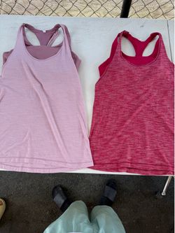 Women’s Lululemon Shirt