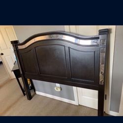 Queen Size Wooden Headboard 